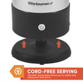 CORD-FREE SERVING The 360° swivel base allows you to safely and easily pour and serve.