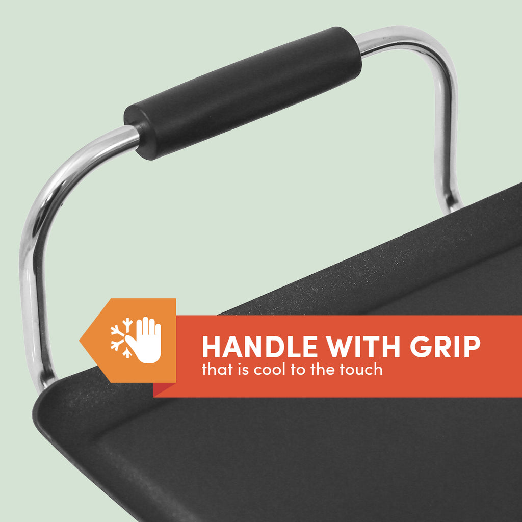 HANDLE WITH GRIP that is cool to the touch. Showing cool touch handle of the grill