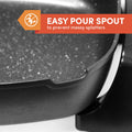EASY POUR SPOUT to prevent messy splatters